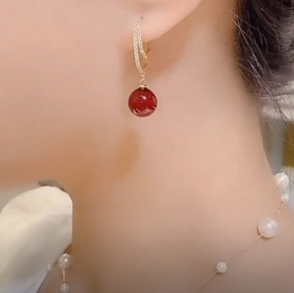 Beautiful Gold and Red faux Pearl & CZ dangle earrings, NWT - Picture 3 of 3